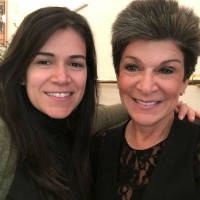 Abbi Jacobson with Mom Susan Mehr