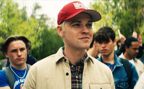 Alexander Calvert in Gen V