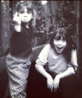 Annabelle Wallis childhood