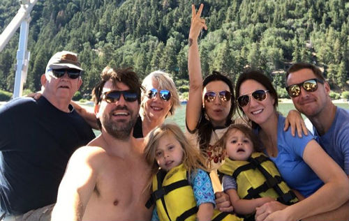 Bethany Ashton Wolf Family- parents, Siblings & Nieces