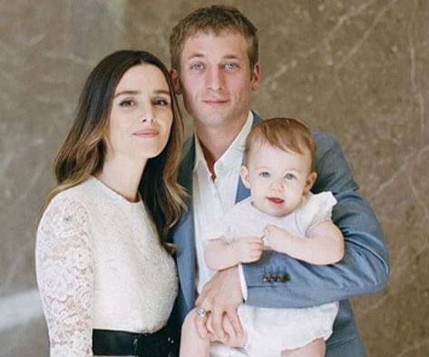Jeremy Allen White & Addison Timlin wedding