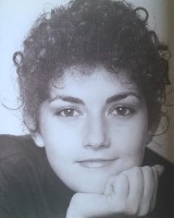 Julia Garner's mother Tami Gingold