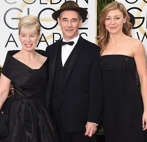 Juliet Rylance's parents- Mother (Claire van Kampen) and stepfather(Mark Rylance)