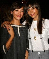 Kidada Jones with sister Rashida Jones