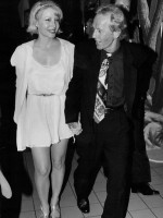 Linda Kozlowski with Paul Hogan