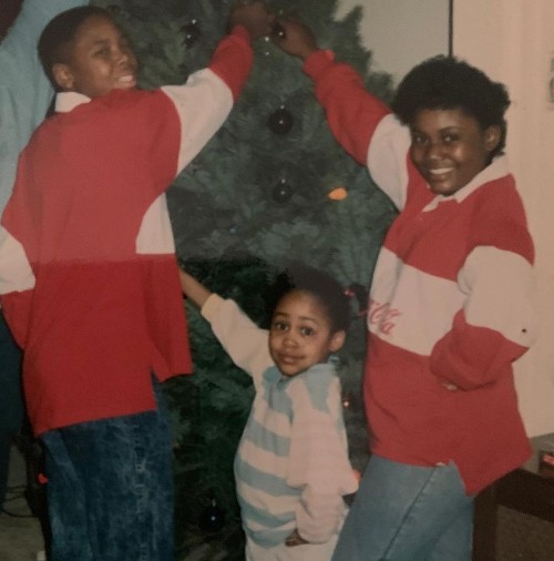 Little Simone Missick with her siblings