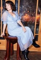 Milana Vayntrub