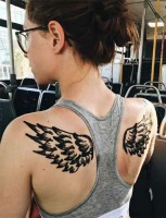 Mina Sundwall tattoo
