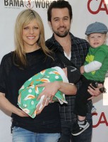 Rob McElhenney & Kaitlin Olson with sons-Axel Lee McElhenney(Elder), & Leo Grey McElhenney(young)