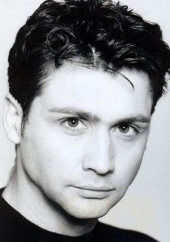Simon Shelton Bio Simon Shelton